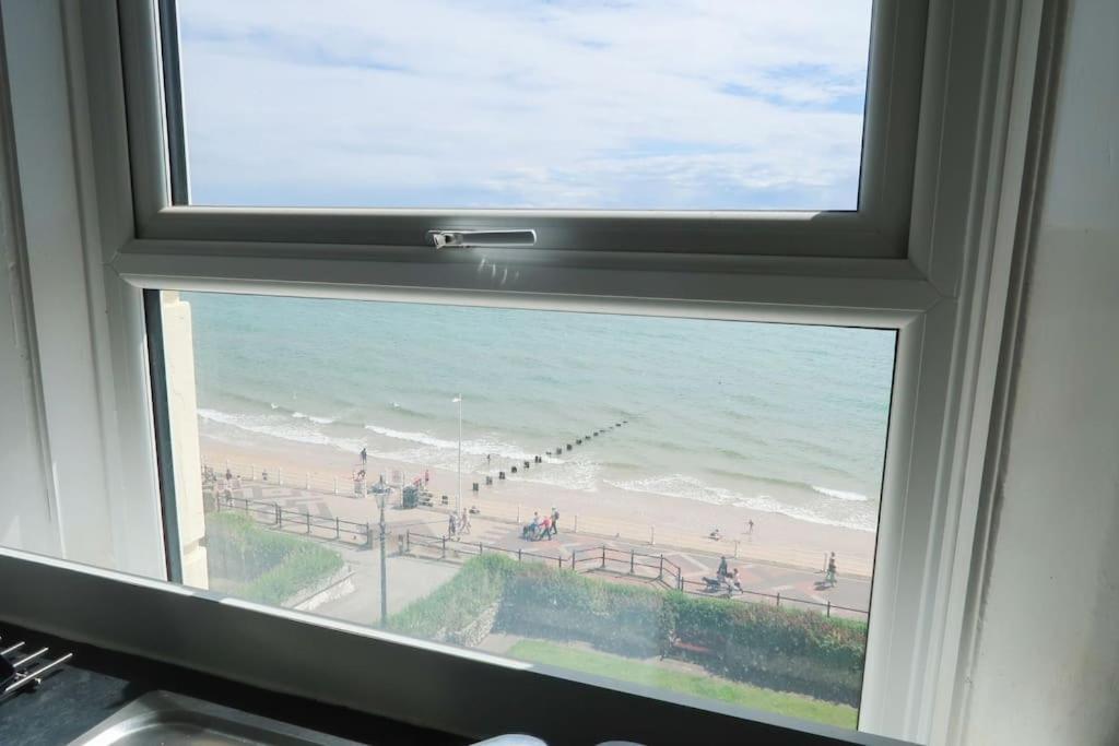 Apartment Farina No8, 3 Bedroom Sea View Sleeping 7 Guests *